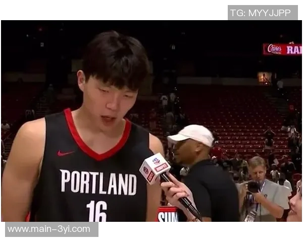 比卢普斯谈杨瀚森的魅力孩子们被他的体型和互动方式深深吸引